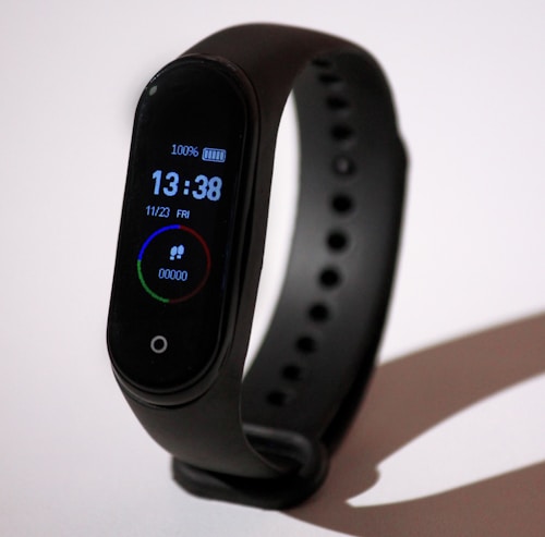 Smart Watch - Fitness Tracker